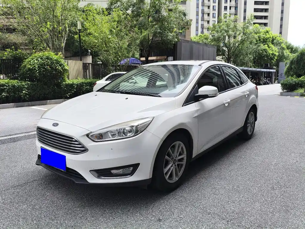 Ford Focus 2016 — фото 1