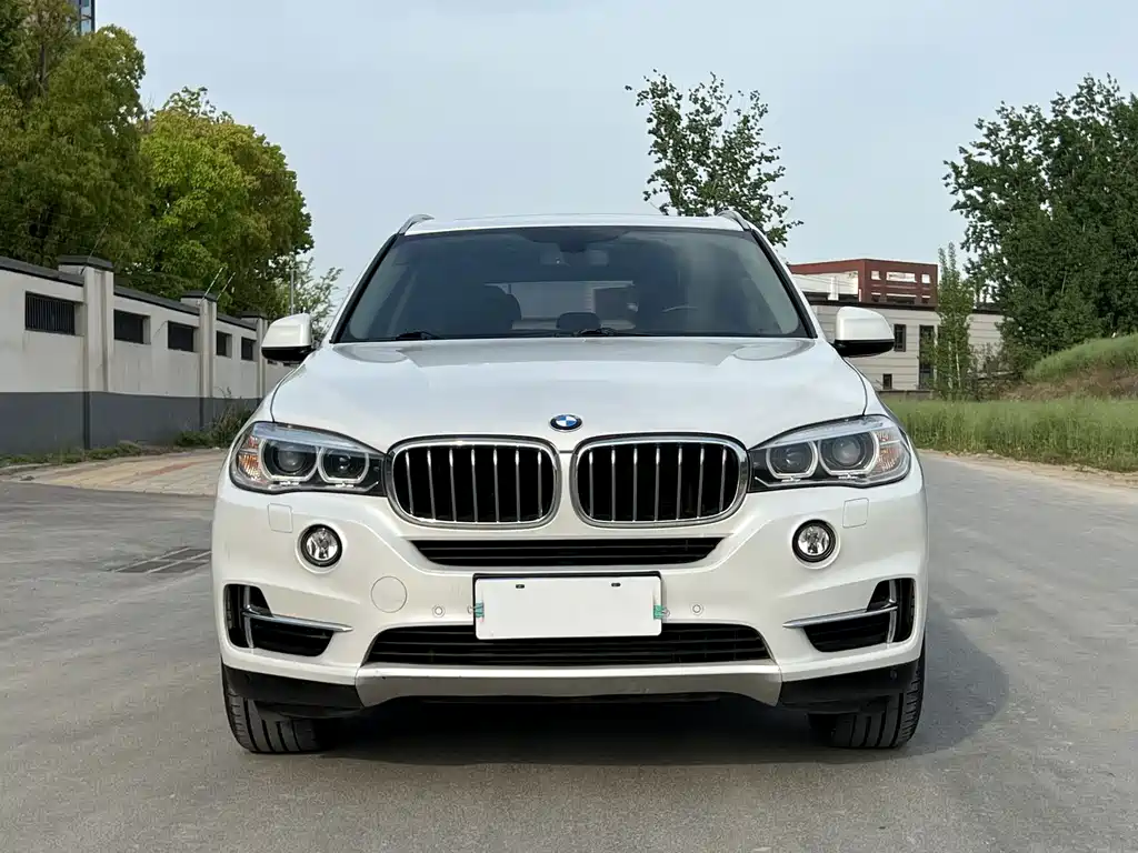 BMW X5 2018 — фото 2