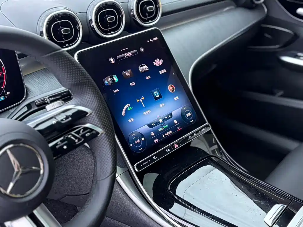 Mercedes-Benz C-Class 2022 — фото 10