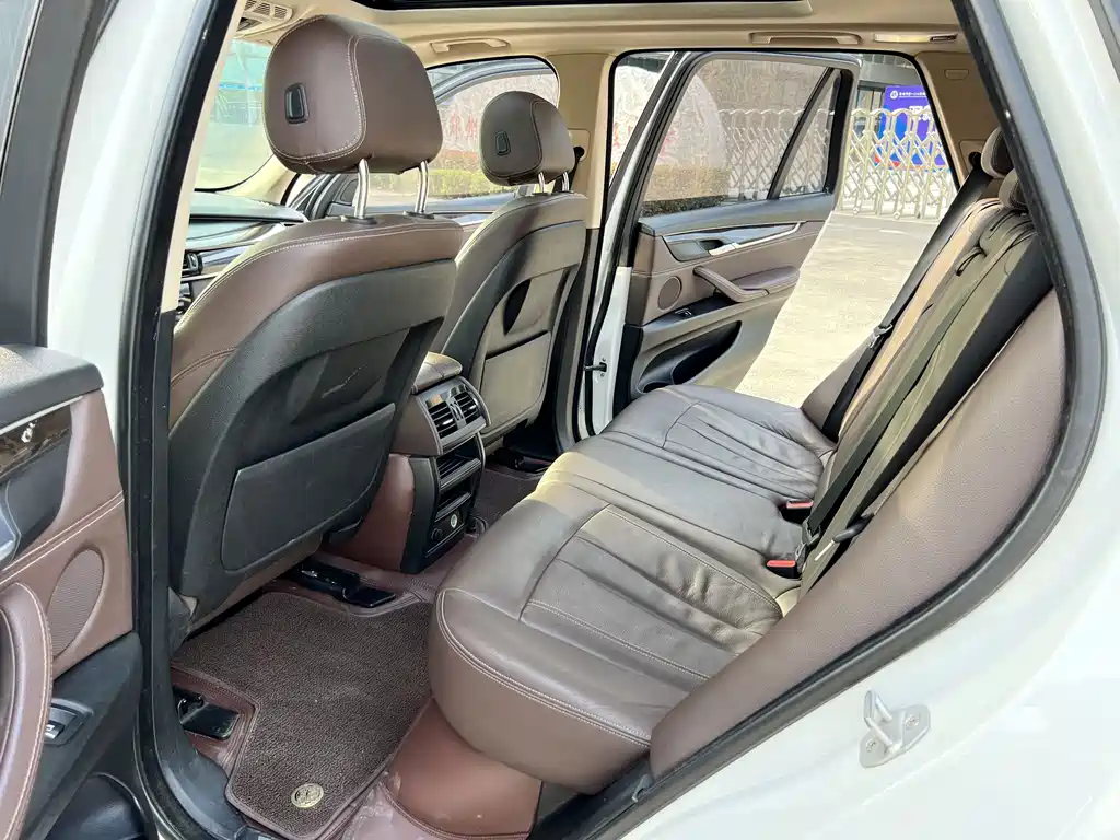 BMW X5 2018 — фото 15