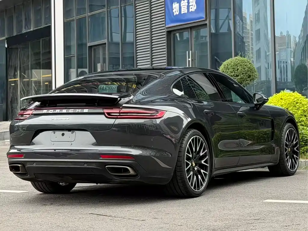 Porsche Panamera 2020 — фото 3