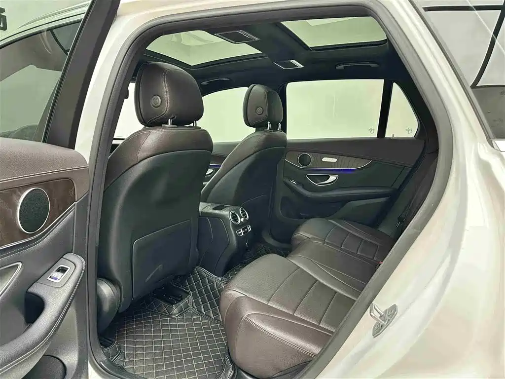 Mercedes-Benz GLC 2020 — фото 12