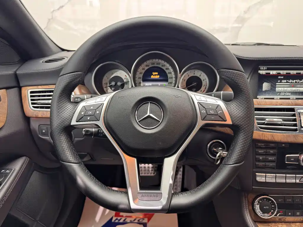 Mercedes-Benz CLS 2014 — фото 12