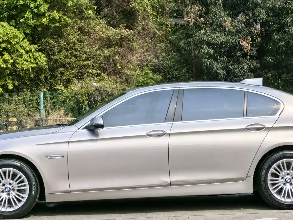 BMW 5 Series 2015 — фото 5
