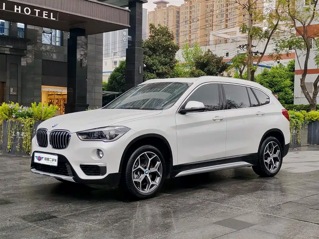 BMW X1 2019 — фото 1