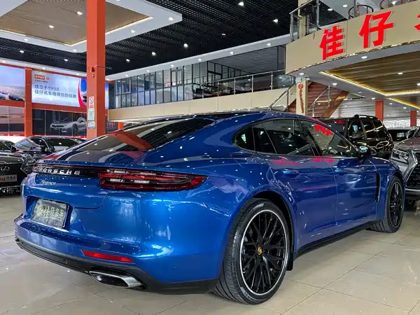 Porsche Panamera 2019