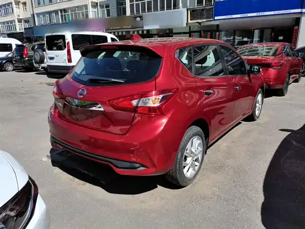 Nissan Tiida 2021