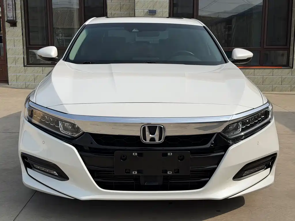 Honda Accord 2018 — фото 2