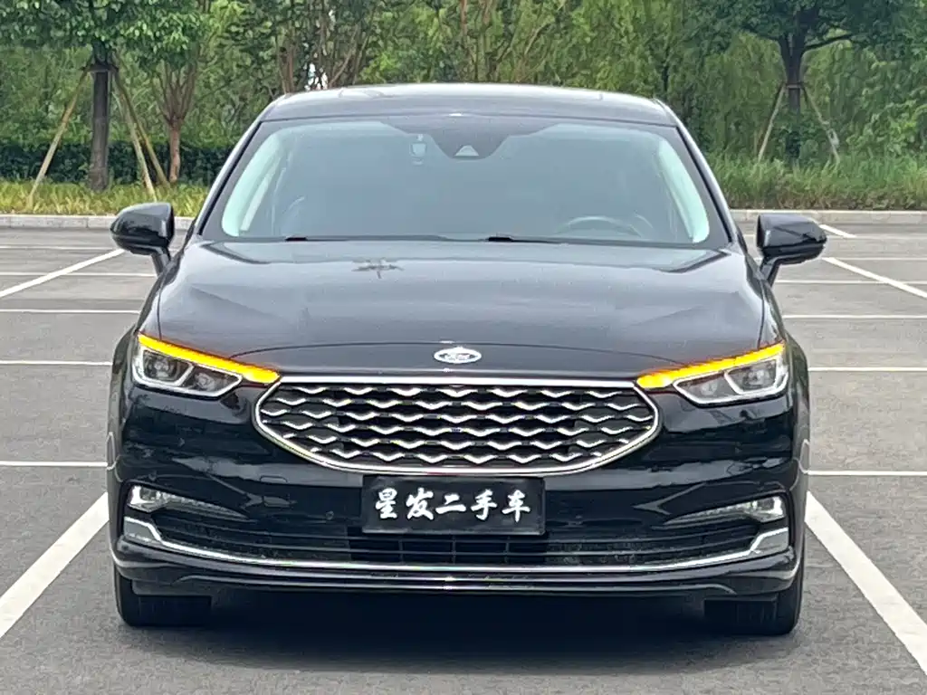 Ford Taurus 2020 — фото 2