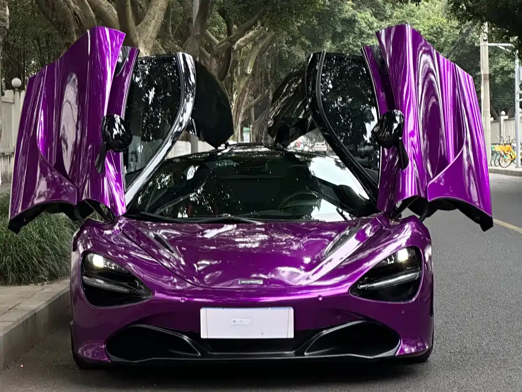McLaren 720S 2020 — фото 2