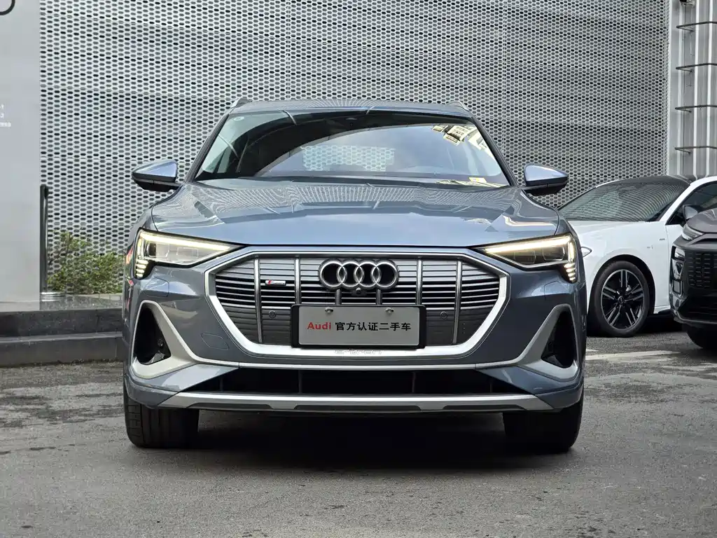 Audi e-tron 2026 — фото 2