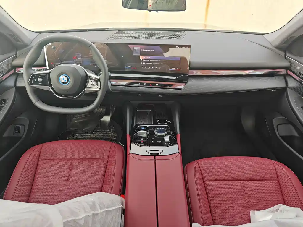 BMW i5 2026 — фото 10