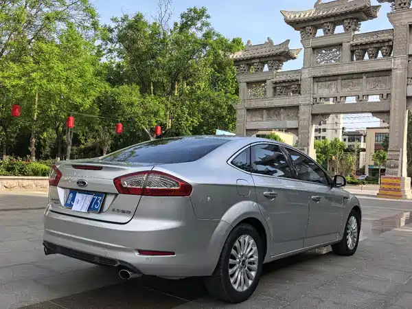 Ford Mondeo-Winning 2011