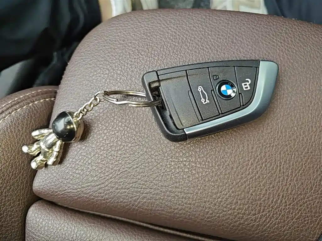 BMW X1 2021 — фото 9