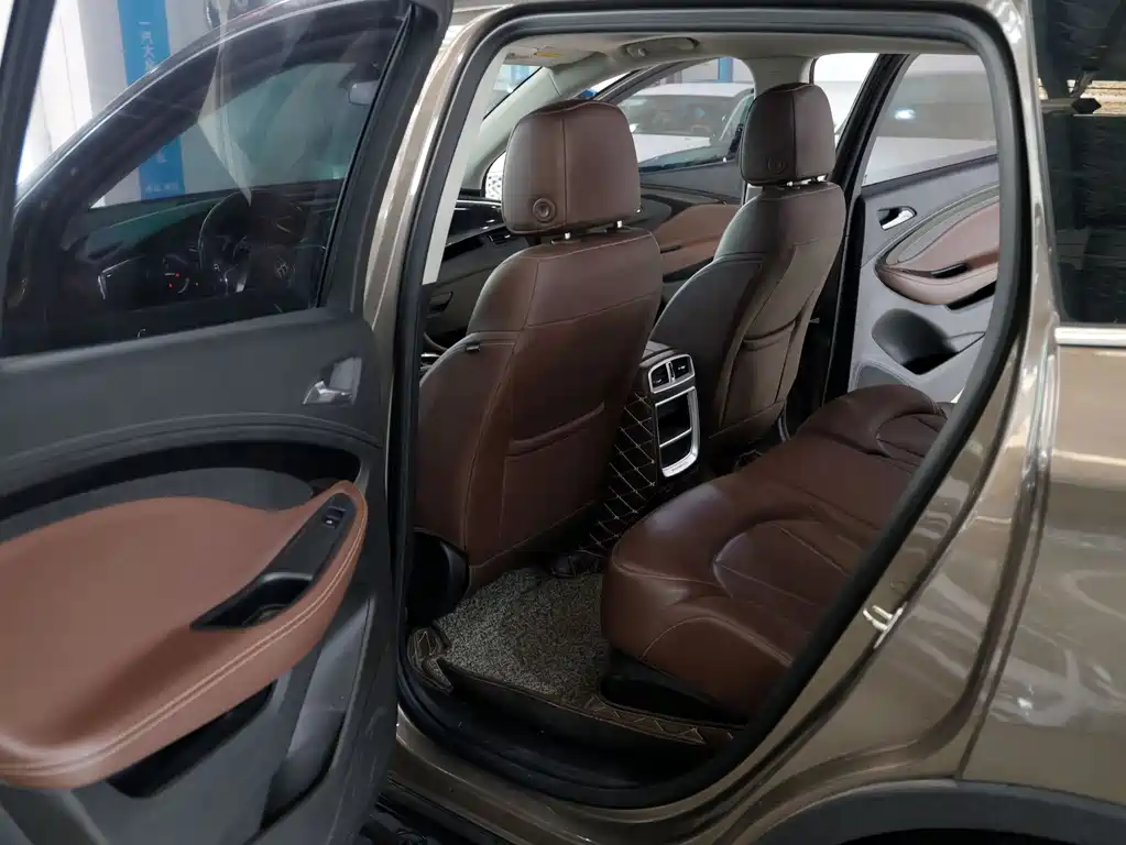 Buick Envision Plus 2019 — фото 10
