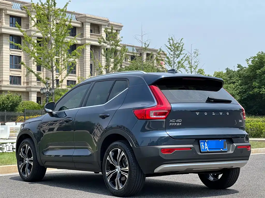 Volvo XC40 2020 — фото 7