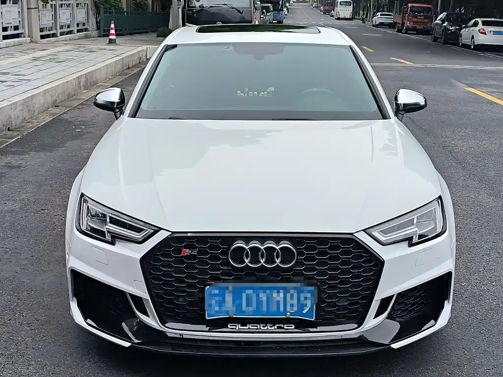 Audi A4L 2019 — фото 2