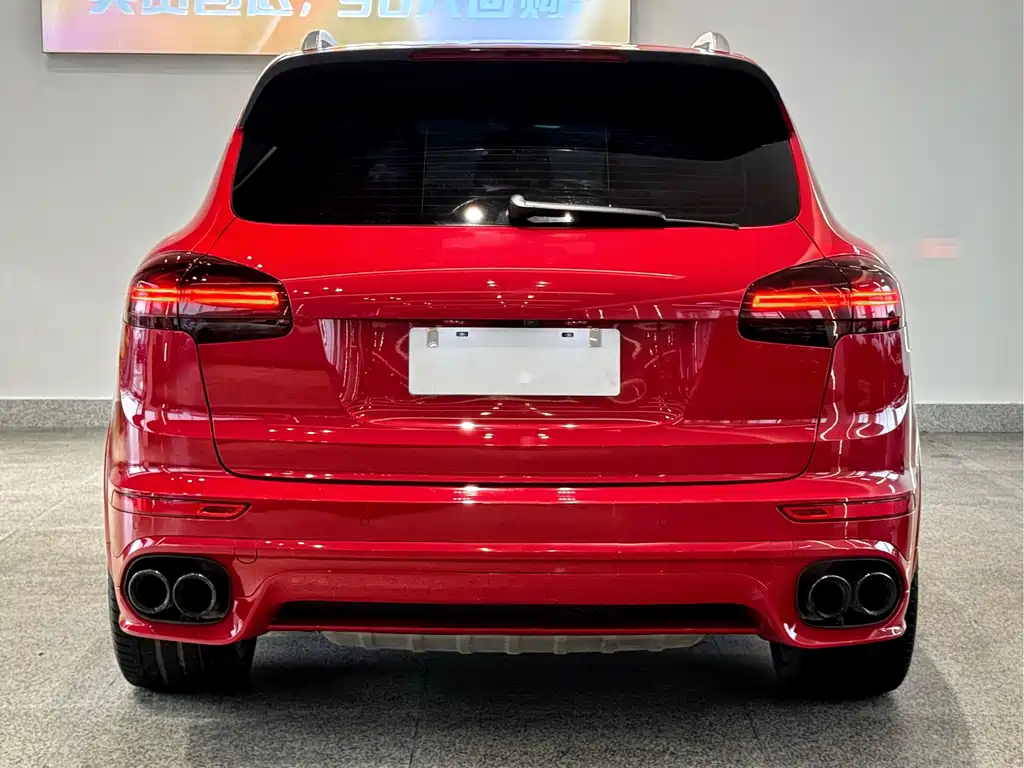 Porsche Cayenne 2016 — фото 8