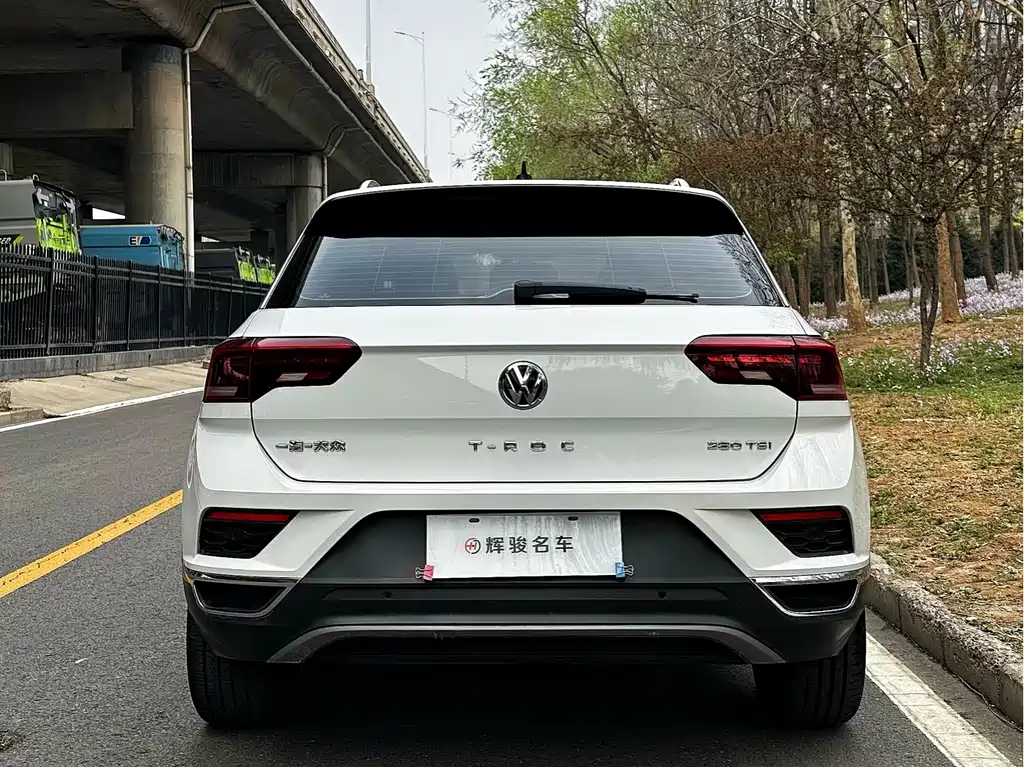 Volkswagen T-Roc 2020 — фото 10