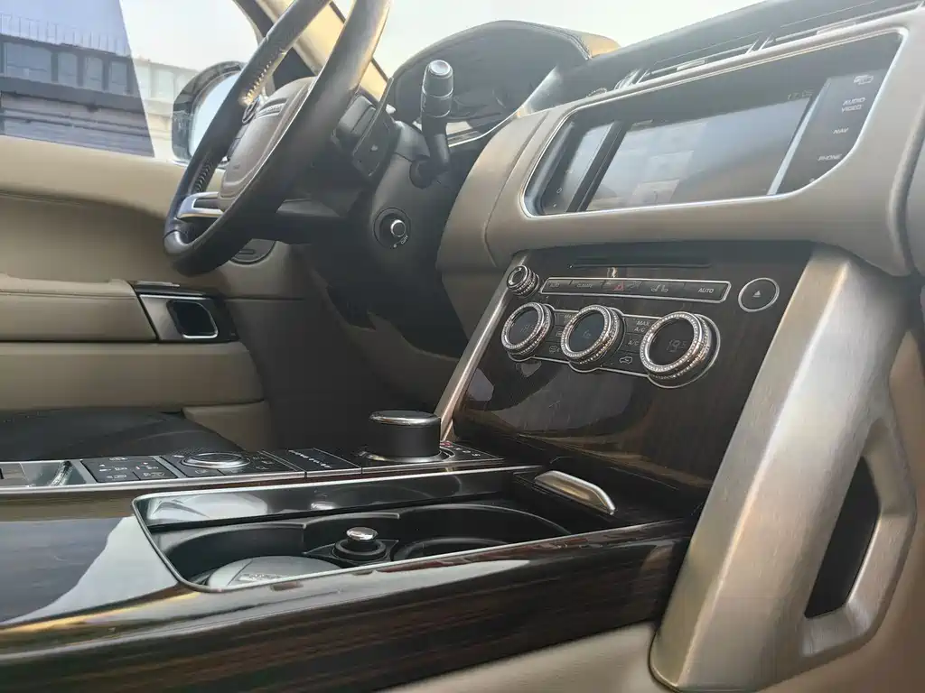Land Rover Range Rover 2014 — фото 14