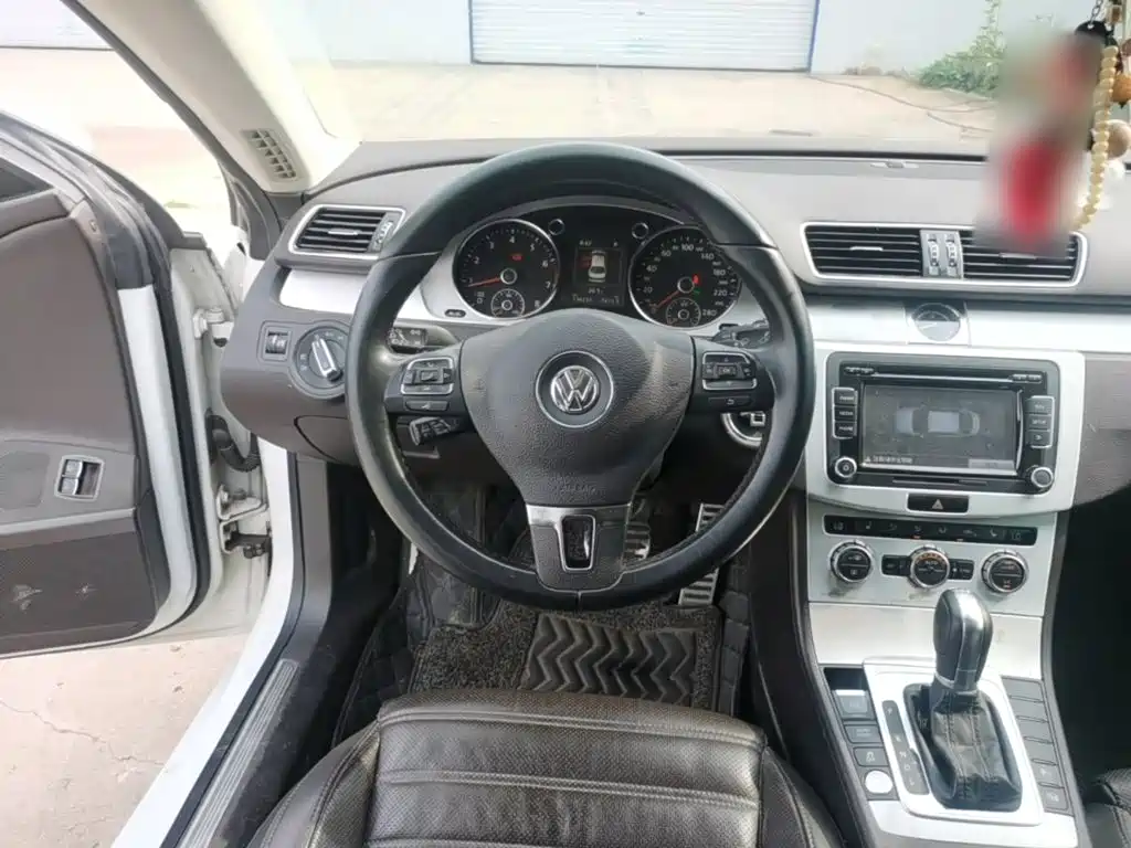 Volkswagen CC 2017 — фото 11