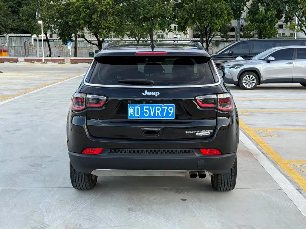 Jeep Compass 2018 — фото 5