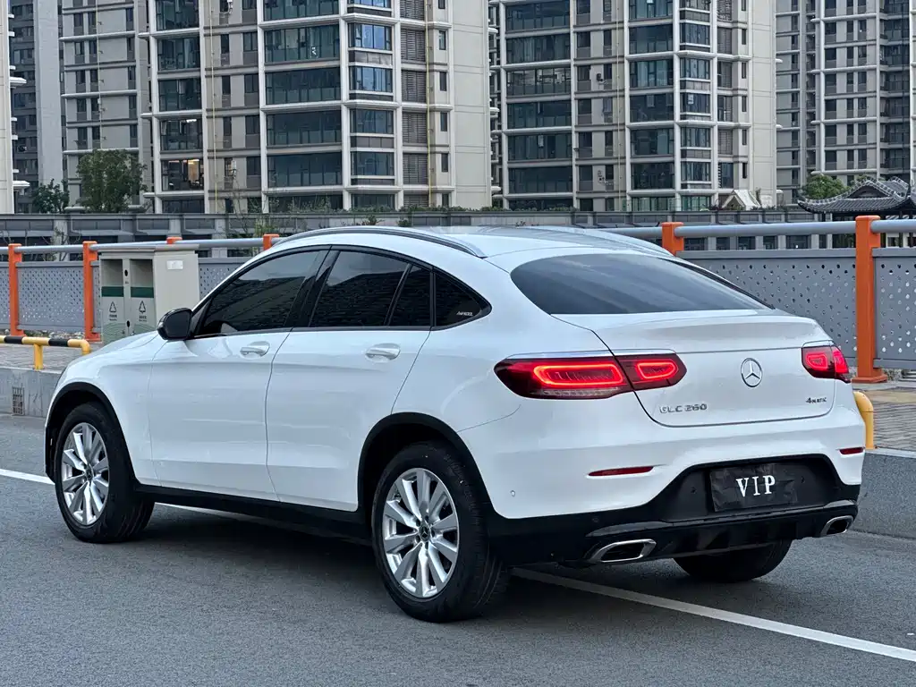 Mercedes-Benz GLC Coupe 2021 — фото 15