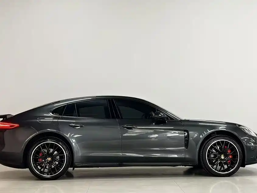 Porsche Panamera 2017 — фото 4