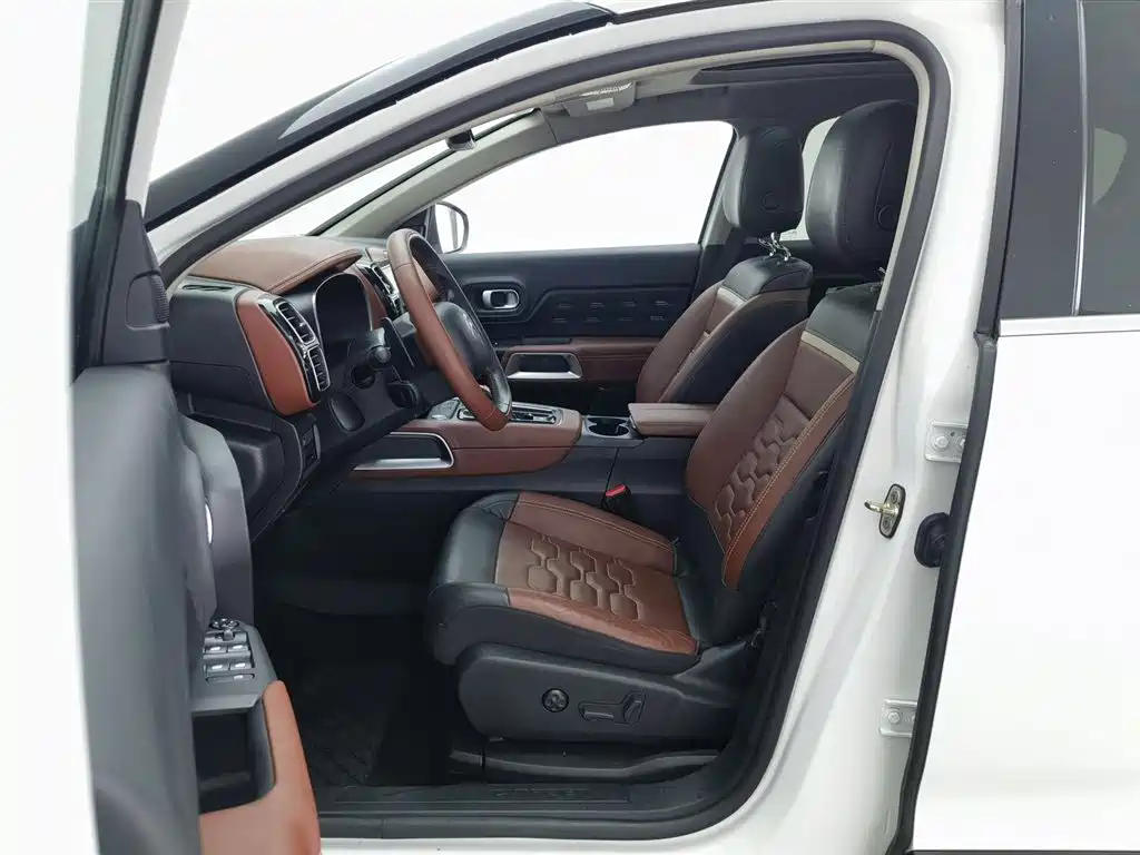 Citroen C5 AIRCROSS 2018 — фото 10