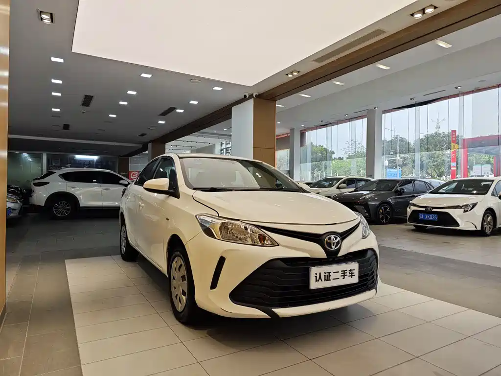 Toyota Vios 2017 — фото 4