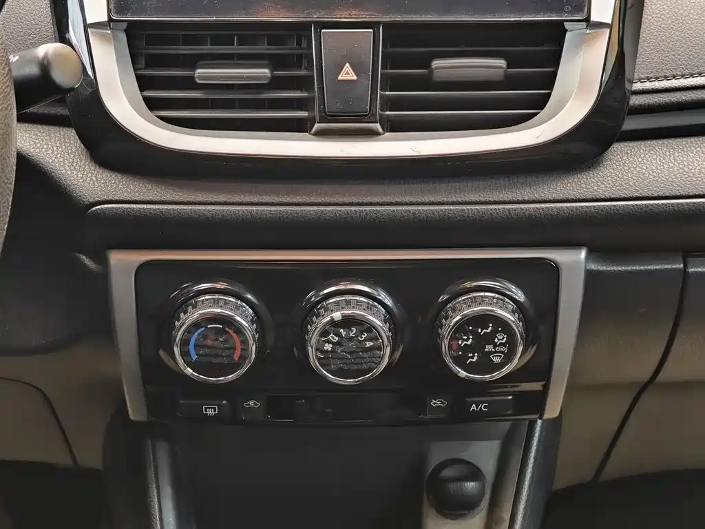 Toyota Vios 2017 — фото 16