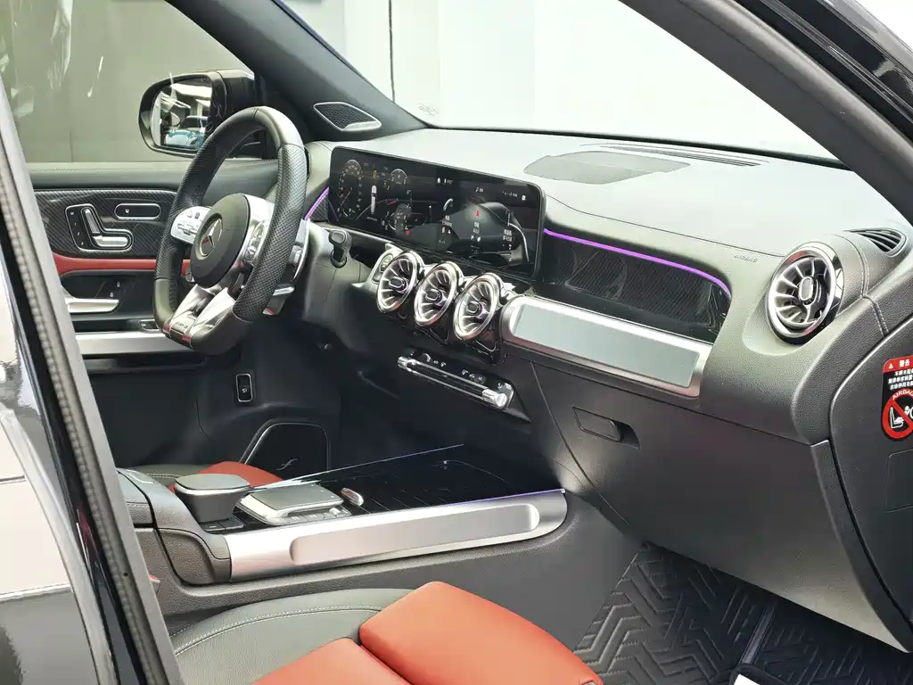 Mercedes-Benz GLB AMG 2023 — фото 29