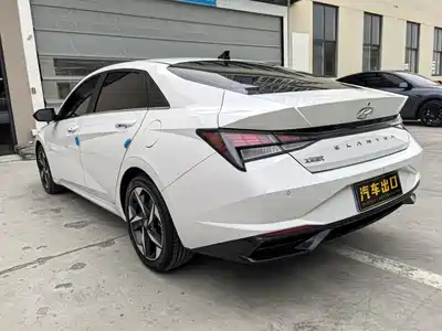 Hyundai Elantra 2022