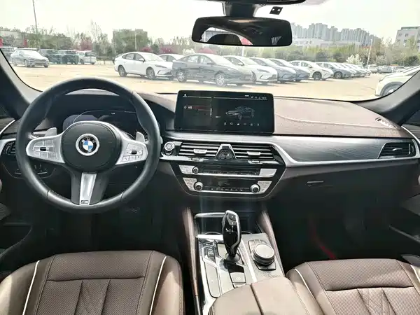 BMW 5 Series 2023