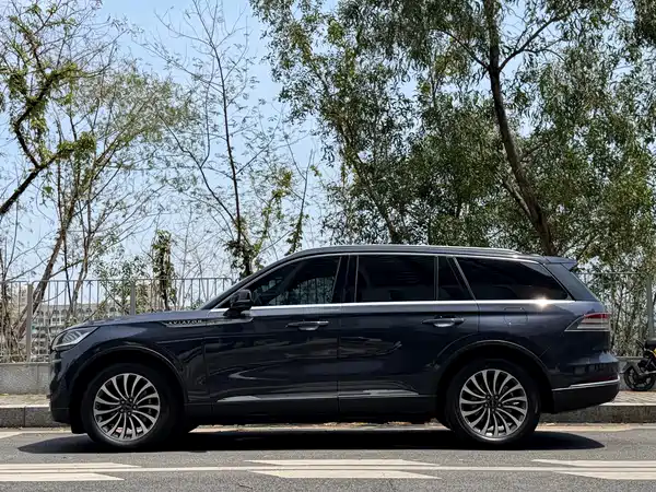 Lincoln Aviator 2021