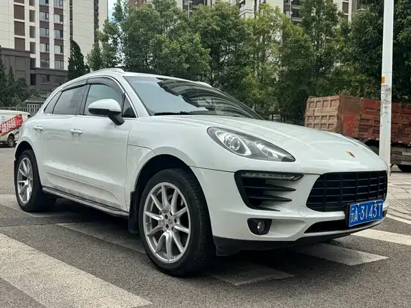 Porsche Macan 2015