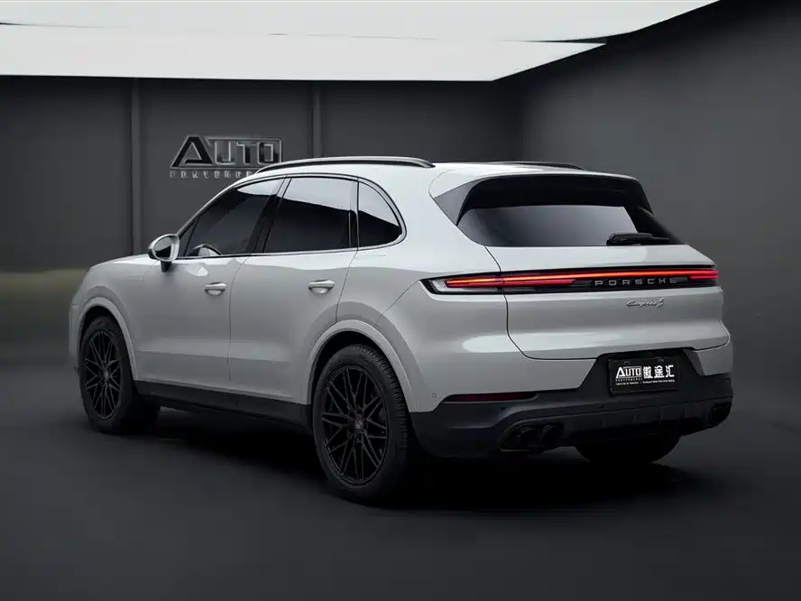 Porsche Cayenne 2025