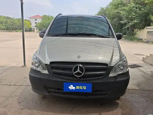 Mercedes-Benz Vito 2013