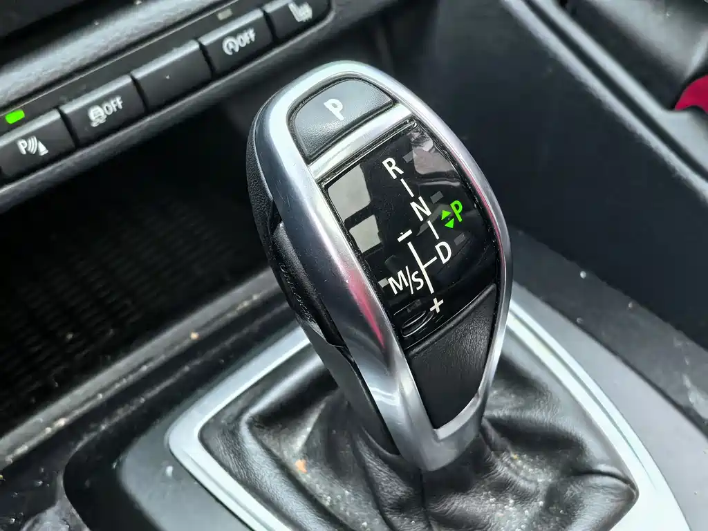 BMW X1 2015 — фото 41