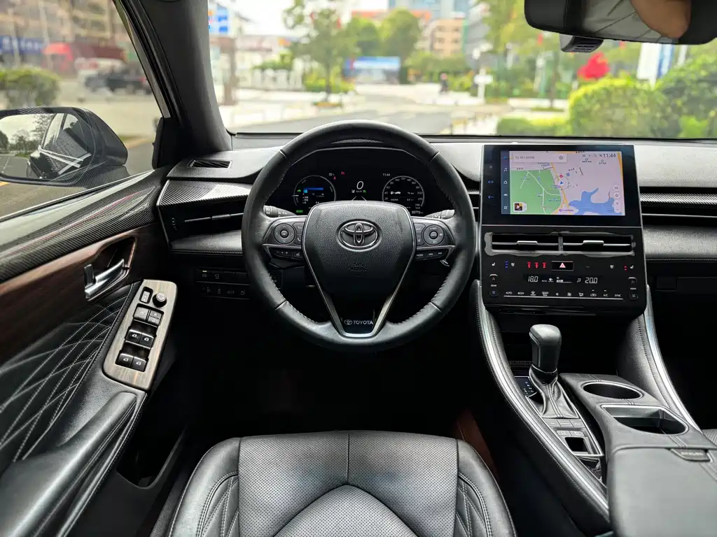 Toyota Avalon 2023 — фото 11