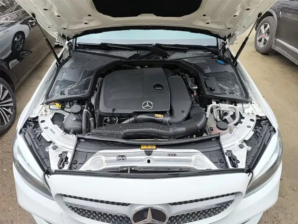 Mercedes-Benz C-Class 2019 — фото 20