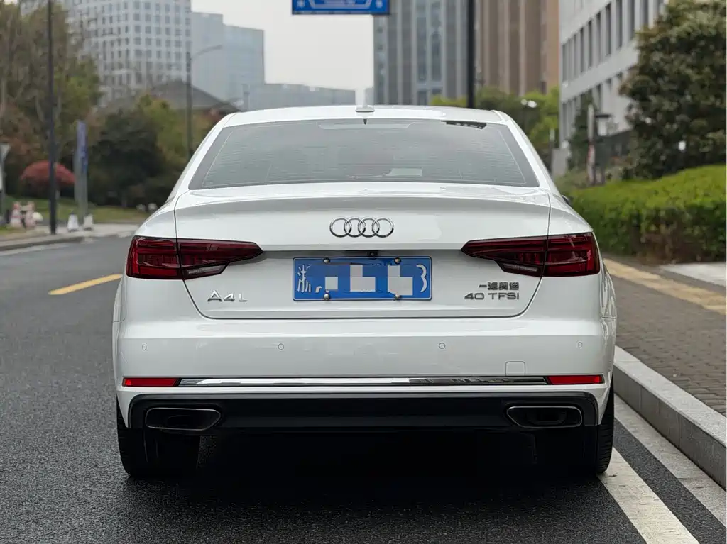 Audi A4L 2019 — фото 4