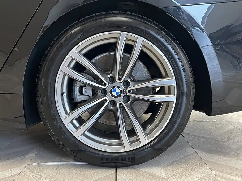 BMW 7 Series 2019 — фото 11
