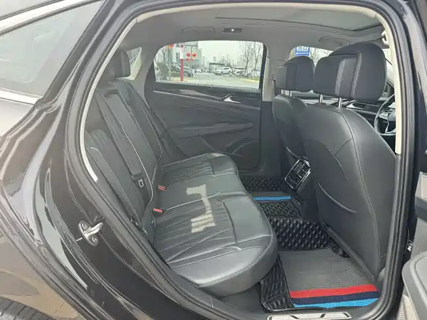 Volkswagen Passat 2022