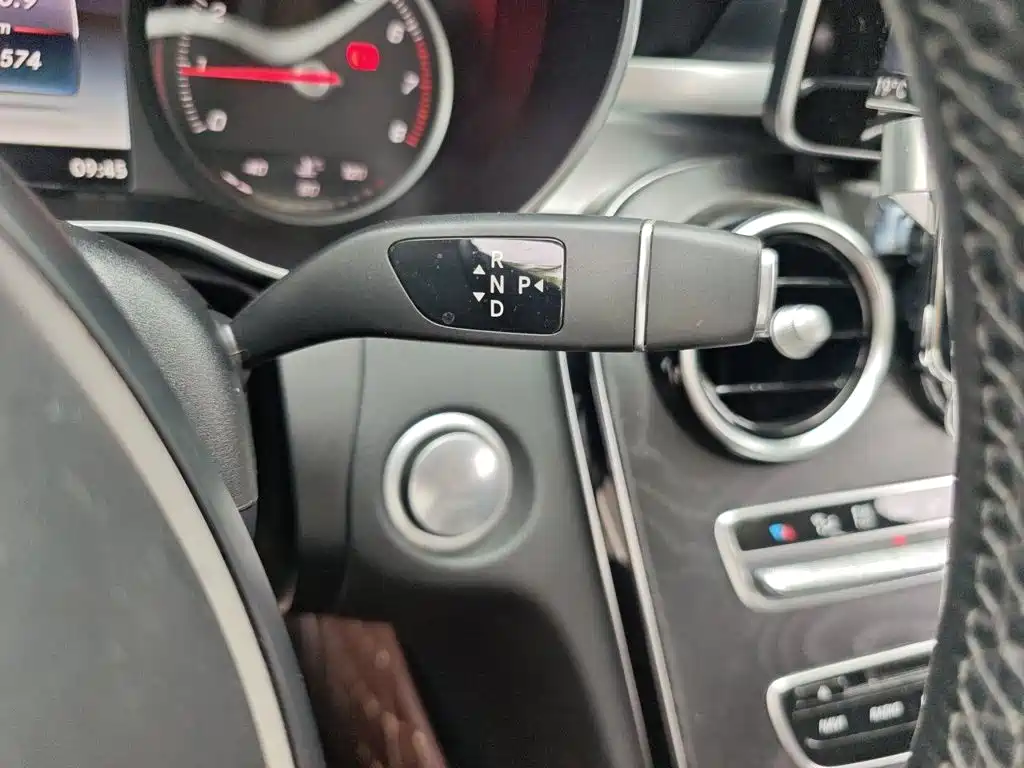 Mercedes-Benz C-Class 2018