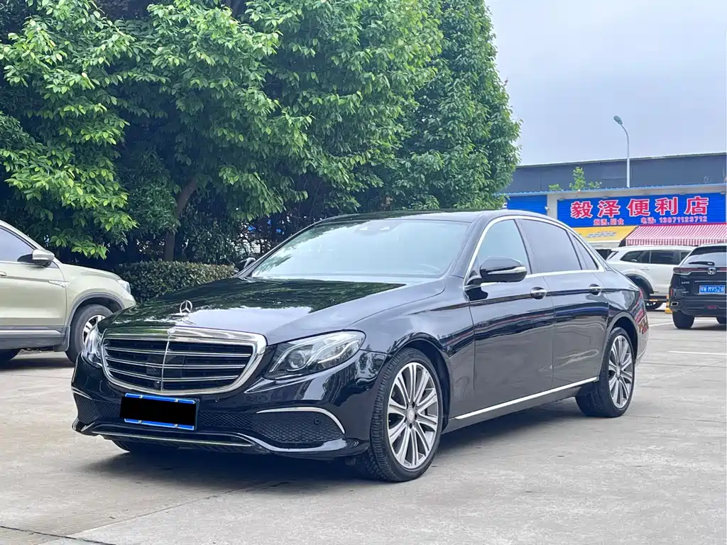 Mercedes-Benz E-Class 2017 — фото 1