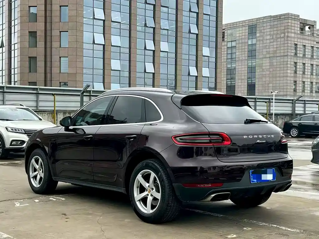 Porsche Macan 2016 — фото 9