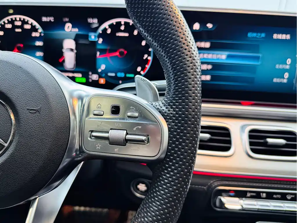 Mercedes-Benz GLE AMG 2020 — фото 23