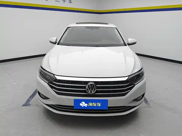 Volkswagen Sagitar 2022