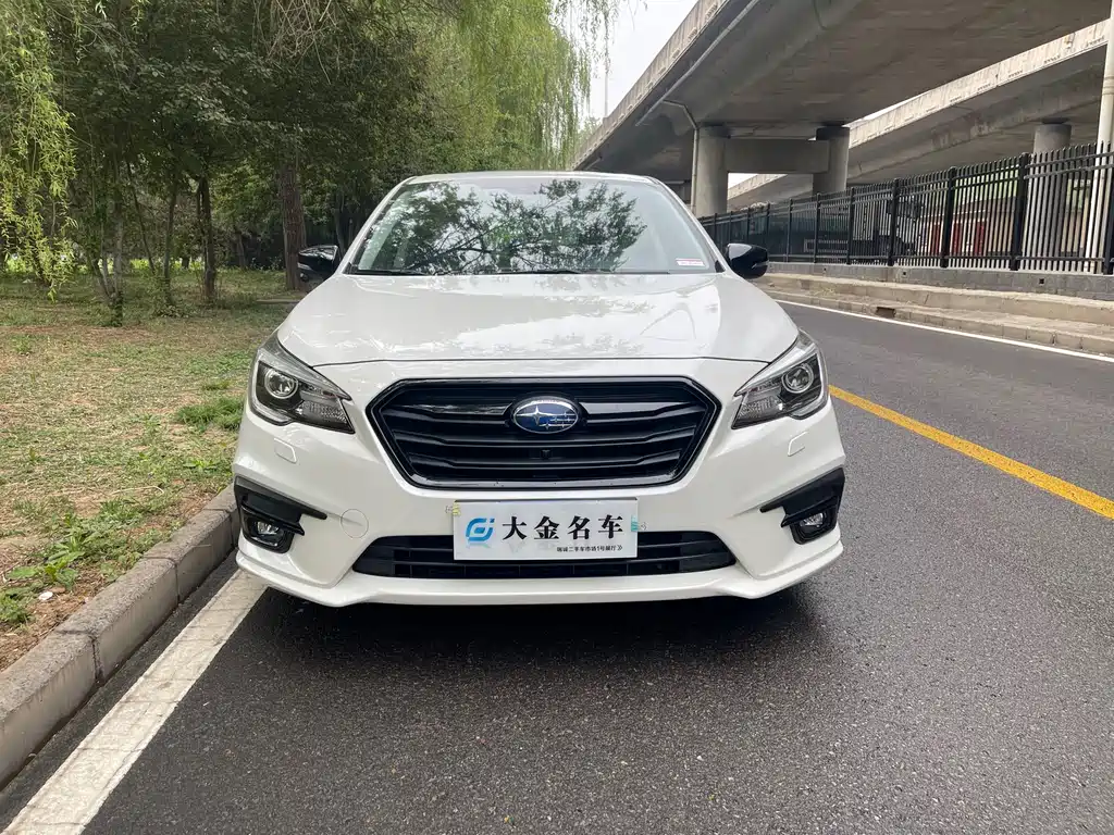 Subaru Legacy 2020 — фото 2